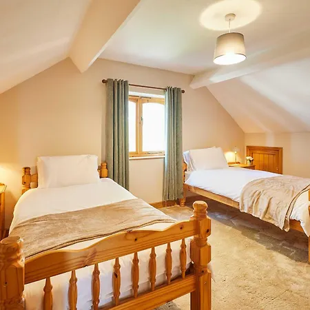 Host & - Cherry Willows